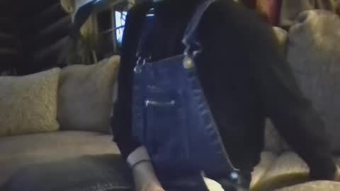 Maxxx online show from February 8, 5:40 am