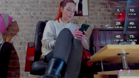 Miss Venus online show from February 19, 7:06 am