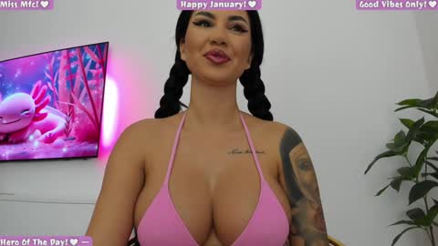 Snapshot of misspinkroom chatting on February 1, 8:26 pm Renata online show from February 1, 8:26 pm