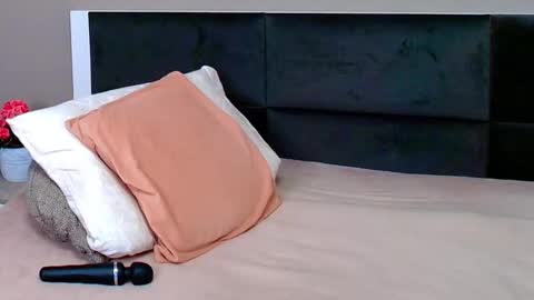 misstayaxxx online show from October 19, 6:37 am