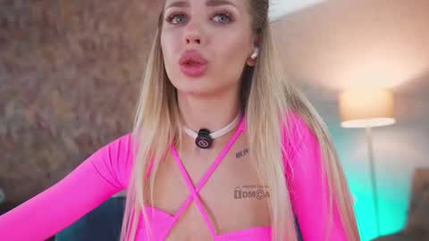 Eva online show from March 18, 8:36 pm