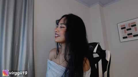 Snapshot of missvirggii chatting on October 22, 9:42 pm missvirggii online show from October 22, 9:42 pm