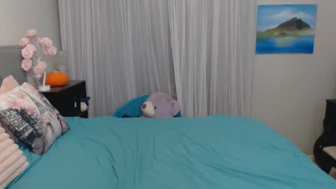 Missy online show from November 11, 3:13 am