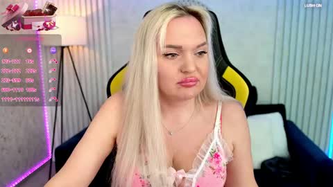 missyymarty online show from April 14, 8:25 am