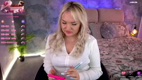 missyymarty online show from April 13, 8:15 am