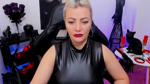 Miss CatSnow online show from February 10, 11:36 am