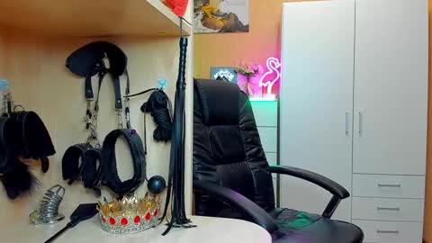 Mistress Kristi online show from March 25, 10:01 pm