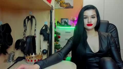 Mistress Kristi online show from December 13, 8:59 pm