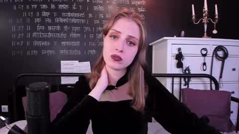 Mistress Marlene online show from December 28, 1:17 pm