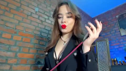 Snapshot of mistress_milana_ chatting on December 8, 10:41 am mistress_milana_ online show from December 8, 10:41 am