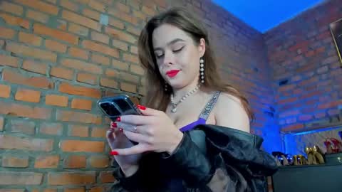 Snapshot of mistress_milana_ chatting on January 8, 11:54 am mistress_milana_ online show from January 8, 11:54 am