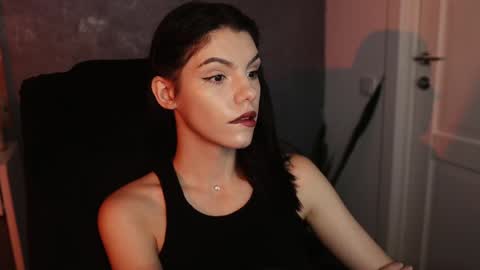 Miss Rochelle online show from December 3, 3:33 pm