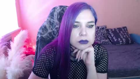 Miss Bailey online show from April 15, 2:28 pm