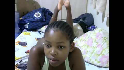 Snapshot of misty_shee chatting on February 18, 5:33 pm misty_shee online show from February 18, 5:33 pm