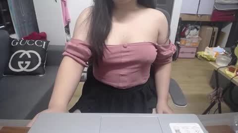 Misumiko96 online show from December 23, 7:45 am