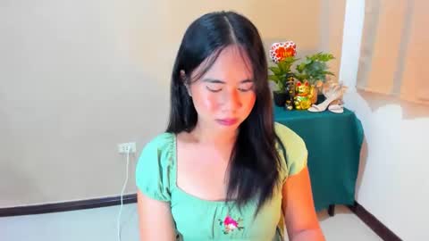 Snapshot of mitsuri_yuki chatting on October 29, 3:36 pm Mitsu online show from October 29, 3:36 pm