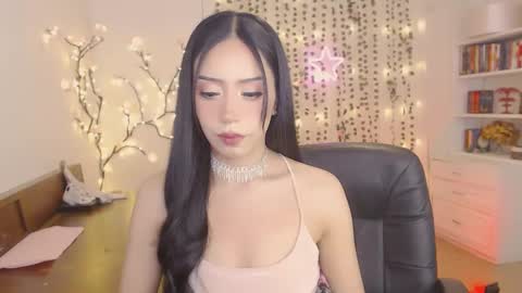 Alice online show from December 18, 5:10 pm