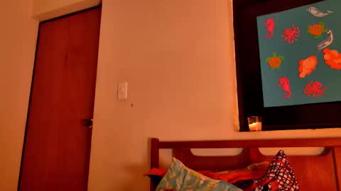 MoonLipson online show from September 11, 5:30 am