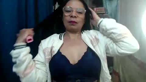 Snapshot of mmaturemessy chatting on October 21, 5:22 am kelly online show from October 21, 5:22 am