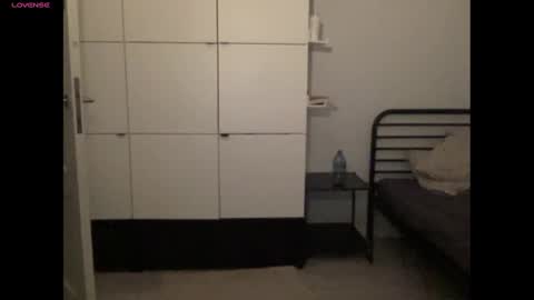 mmminnie online show from March 12, 8:20 pm