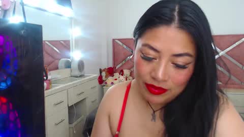 Catalina online show from November 11, 5:25 am