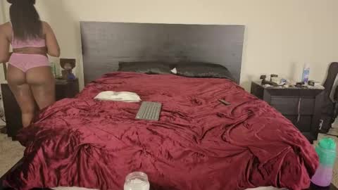 NynaStax online show from October 24, 1:45 am