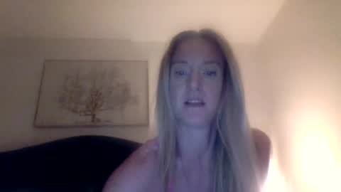 mockingbirds91 online show from June 24, 6:23 am