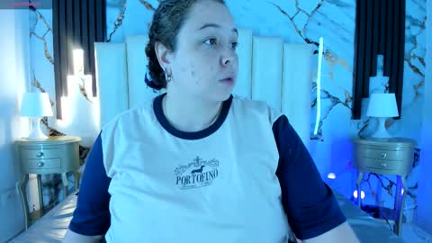 Hey Guys  Im Mollie online show from November 13, 12:26 pm