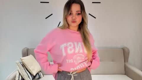 Snapshot of molliedeases chatting on October 28, 6:24 pm Kate online show from October 28, 6:24 pm