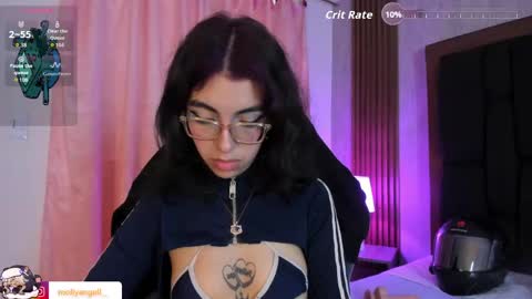 Molly online show from May 13, 4:13 pm