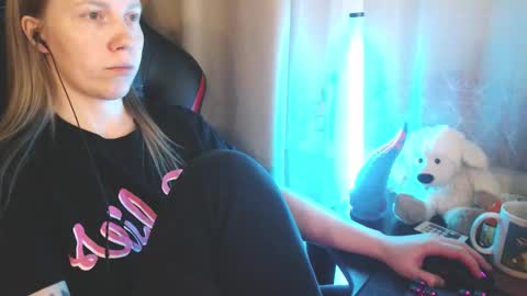 I have new photos come and see with love Molly online show from January 12, 2:11 pm