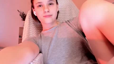 Molly online show from March 27, 4:14 am