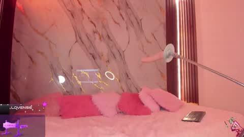 Snapshot of mollylewis18 chatting on October 3, 8:58 pm New girl Emily Valentina Michelle online show from October 3, 8:58 pm