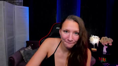 hi im Molly heregreat boobs big heart  warm pussy  online show from November 5, 1:11 am