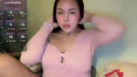 molly online show from October 25, 4:53 am