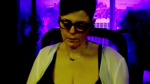 MollySun Nina Randmann online show from February 18, 7:02 pm