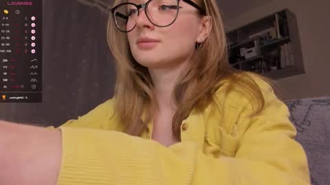 mollytucker online show from September 24, 5:45 pm