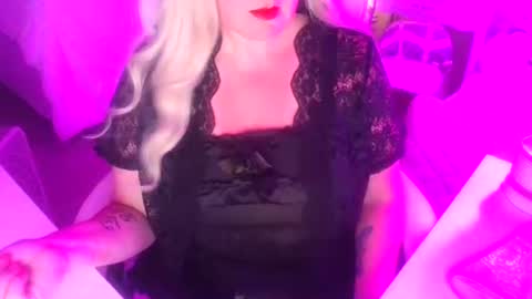 Just Julia online show from June 29, 4:41 am