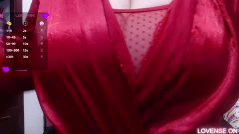 Daphne  online show from March 11, 8:20 pm