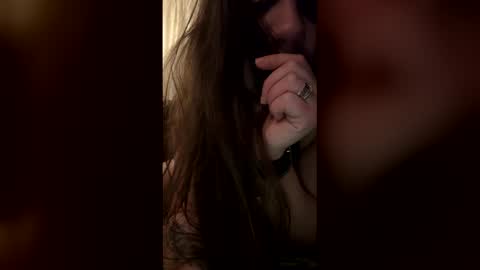 momoxx00 online show from March 12, 5:32 am