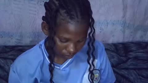 momsdoll online show from February 20, 7:10 am