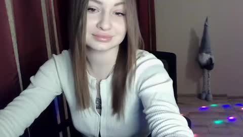 monica_211 online show from February 8, 8:21 pm