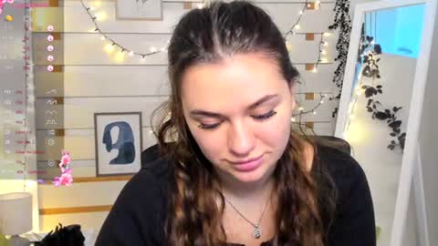 Monika online show from December 5, 2:40 pm