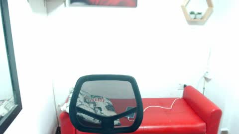 monserrat online show from April 17, 9:17 pm