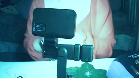 moodiemira online show from March 23, 7:42 pm