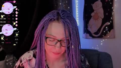 Snapshot of moon__girl chatting on September 18, 9:13 pm Roxy online show from September 18, 9:13 pm