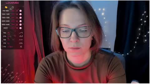 Snapshot of moon__girl chatting on February 26, 8:13 pm Roxy online show from February 26, 8:13 pm