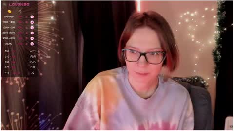 Snapshot of moon__girl chatting on December 18, 8:14 pm Roxy online show from December 18, 8:14 pm