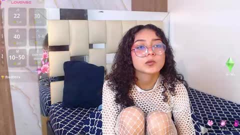 moon_and_fire_ online show from April 11, 6:41 am