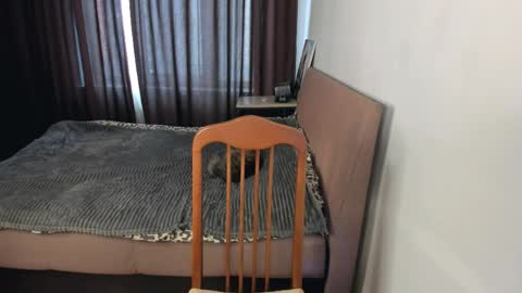 Zoe online show from March 31, 2:17 pm